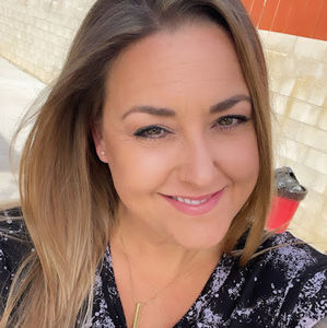 Meet your Posher, Janel